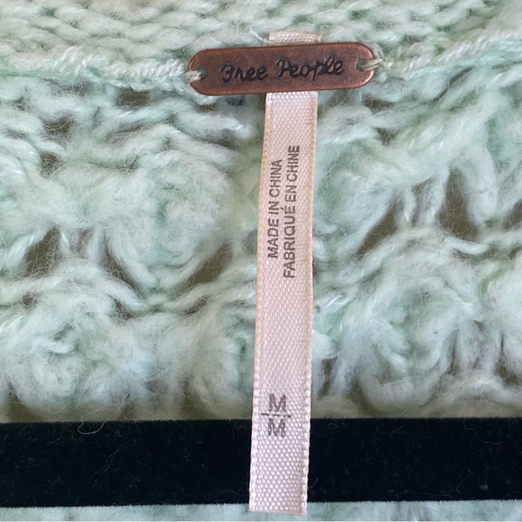 Free People Size M Crashing Waves Oversized Mint Green Open Weave Sweater - Picture 4 of 8